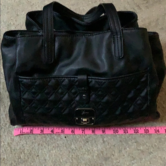 Guess - Picture 3 of 8